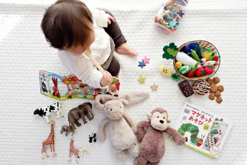 Best Montessori Sensory Toys for Babies & Toddlers
